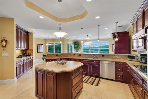 11001 SW 75th Court Pinecrest FL 33156