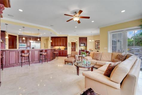 11001 SW 75th Court Pinecrest FL 33156