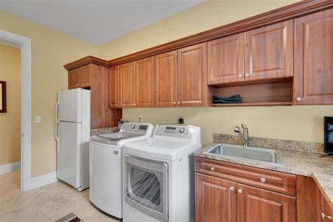 11001 SW 75th Court Pinecrest FL 33156