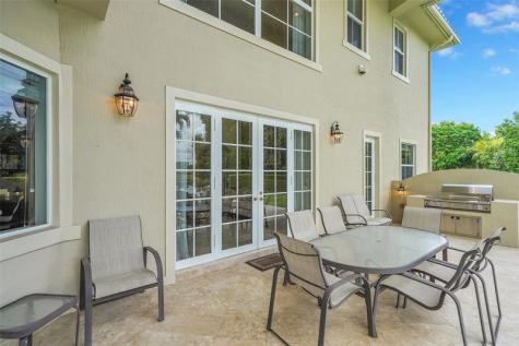 11001 SW 75th Court Pinecrest FL 33156