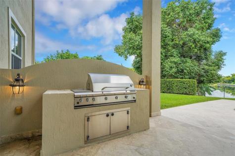 11001 SW 75th Court Pinecrest FL 33156