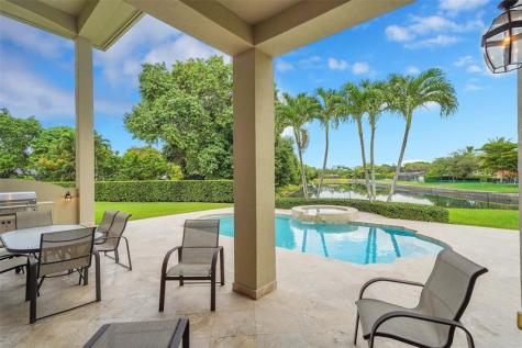 11001 SW 75th Court Pinecrest FL 33156