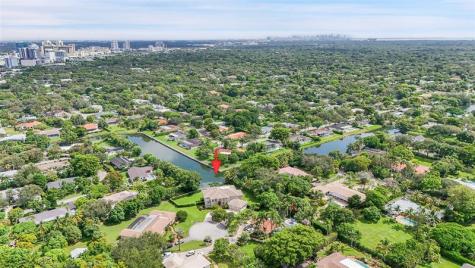 11001 SW 75th Court Pinecrest FL 33156