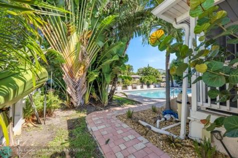 1771 NE 35th Street Oakland Park FL 33334