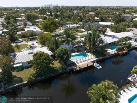 1771 NE 35th Street Oakland Park FL 33334