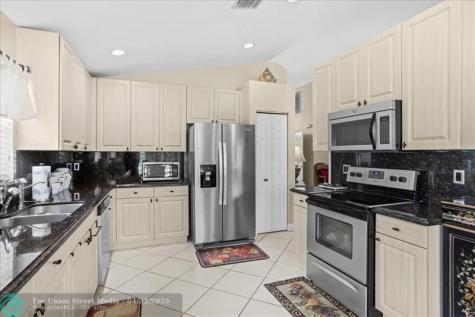 6358 Westchester Club Drive Boynton Beach FL 33437