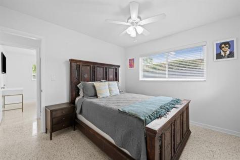 409 NW 27th Street Wilton Manors FL 33311