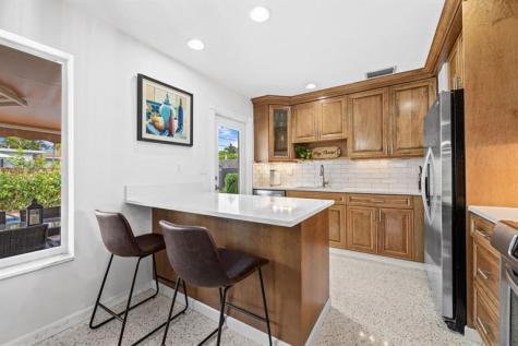 409 NW 27th Street Wilton Manors FL 33311
