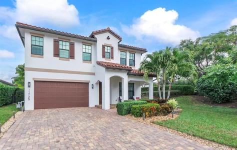 11725 Bayview Circle Parkland FL 33076
