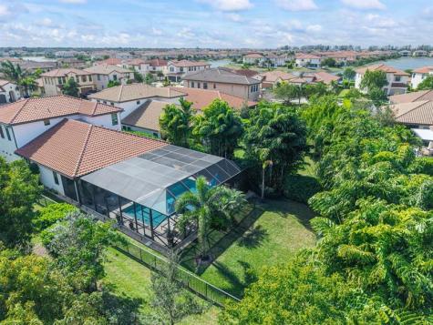 11725 Bayview Circle Parkland FL 33076