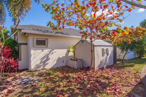 460 NE Cornwall Avenue Port St Lucie FL 34983