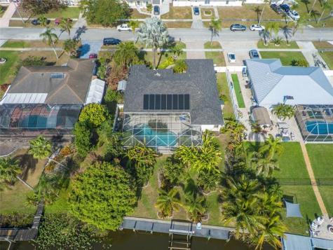 460 NE Cornwall Avenue Port St Lucie FL 34983