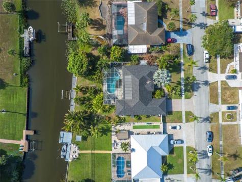 460 NE Cornwall Avenue Port St Lucie FL 34983