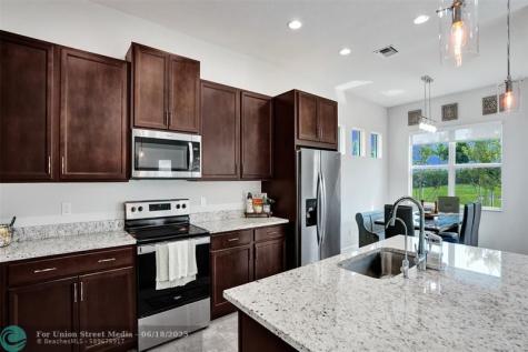 5416 Macoon Way Westlake FL 33470