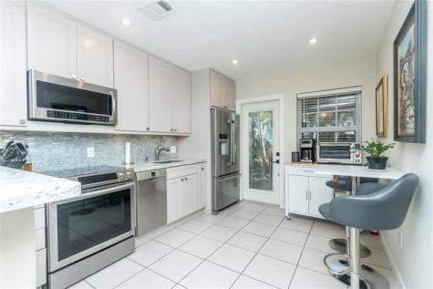 704 NE 14th Place Fort Lauderdale FL 33304