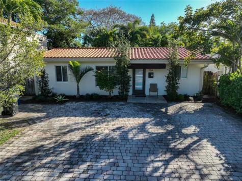704 NE 14th Place Fort Lauderdale FL 33304