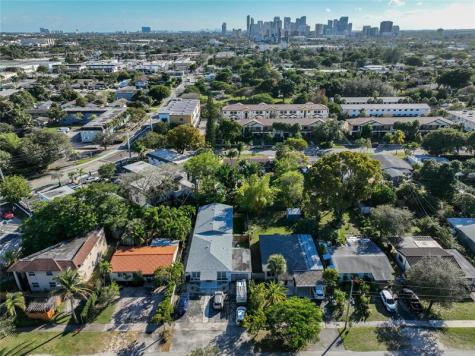 704 NE 14th Place Fort Lauderdale FL 33304