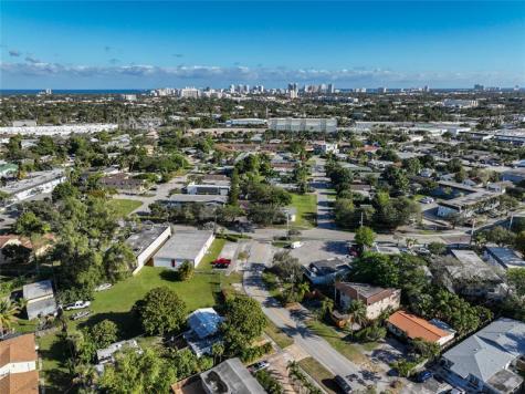 704 NE 14th Place Fort Lauderdale FL 33304