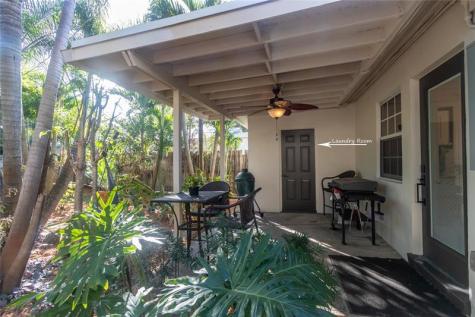 704 NE 14th Place Fort Lauderdale FL 33304