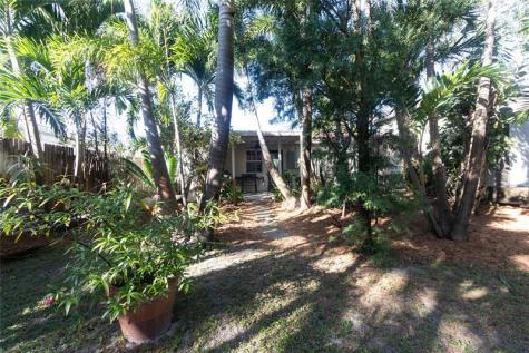 704 NE 14th Place Fort Lauderdale FL 33304
