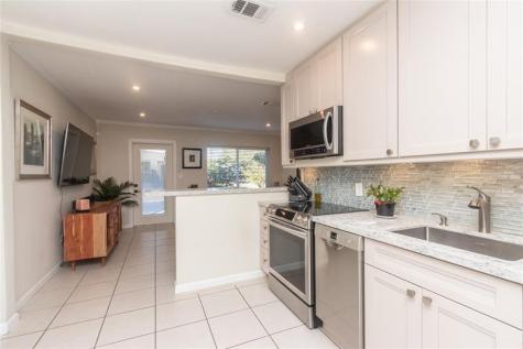 704 NE 14th Place Fort Lauderdale FL 33304
