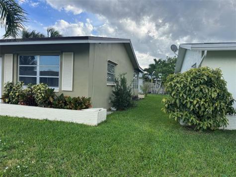 4938 NW 54th Court Tamarac FL 33319