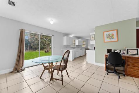 636 SW Eyerly Avenue Port St Lucie FL 34983