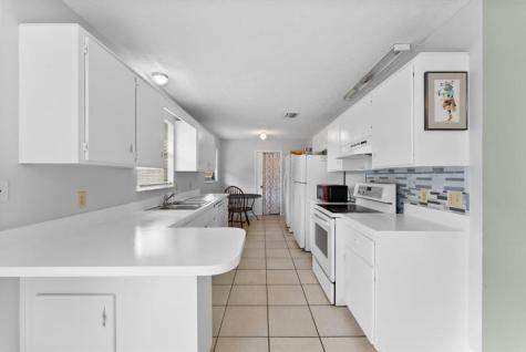 636 SW Eyerly Avenue Port St Lucie FL 34983