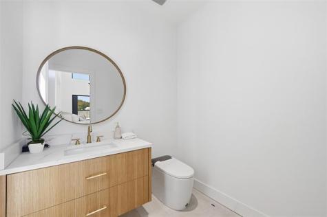 3716 Embassy Drive West Palm Beach FL 33401