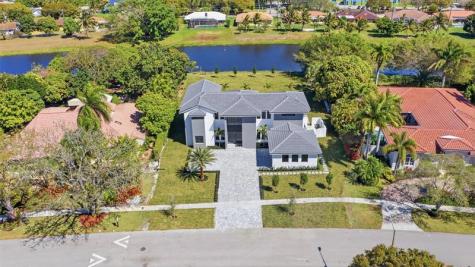 3716 Embassy Drive West Palm Beach FL 33401