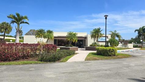 1719 SW 19th Avenue Deerfield Beach FL 33442