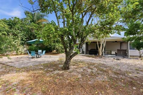 1258 SW Cynthia Street Port St Lucie FL 34983
