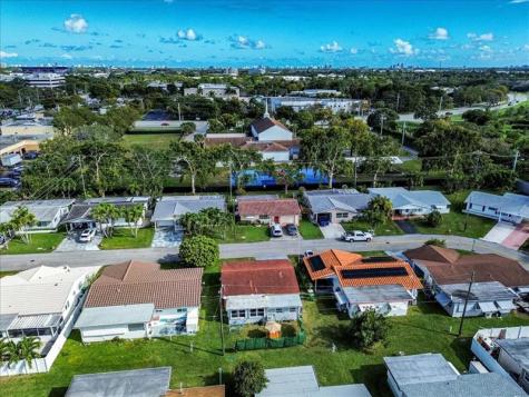 4805 NW 25th Terrace Fort Lauderdale FL 33309