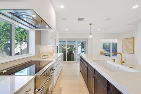 735 NE 6th Street Boca Raton FL 33432