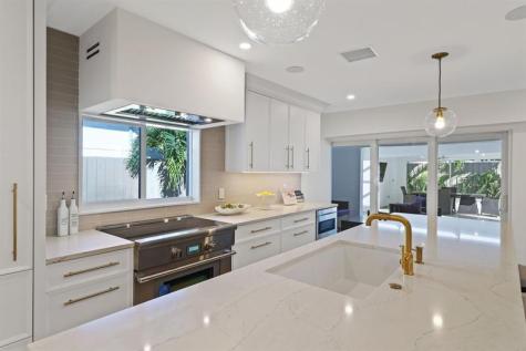 735 NE 6th Street Boca Raton FL 33432