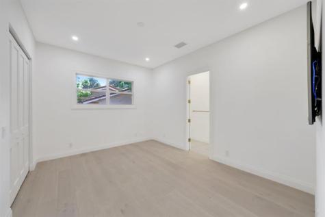 735 NE 6th Street Boca Raton FL 33432