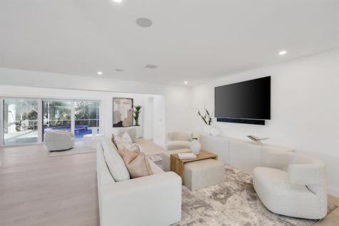 735 NE 6th Street Boca Raton FL 33432