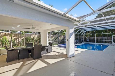 735 NE 6th Street Boca Raton FL 33432