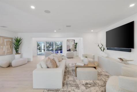735 NE 6th Street Boca Raton FL 33432