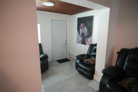 2340 NW 99th Terrace Miami FL 33147
