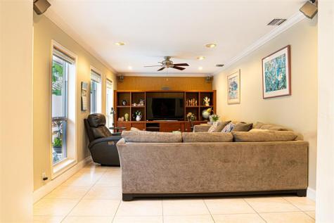 4131 Bayview Drive Fort Lauderdale FL 33308