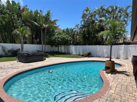 4131 Bayview Drive Fort Lauderdale FL 33308