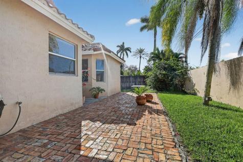 2130 NW 100th Avenue Pembroke Pines FL 33024