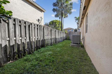 2130 NW 100th Avenue Pembroke Pines FL 33024