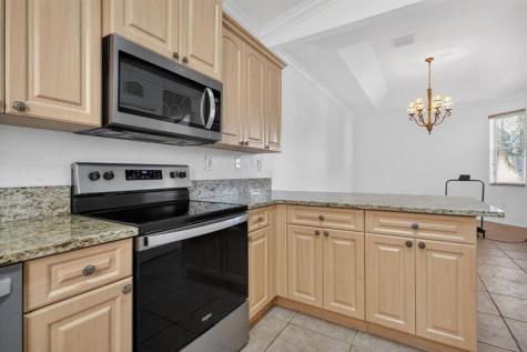 2130 NW 100th Avenue Pembroke Pines FL 33024