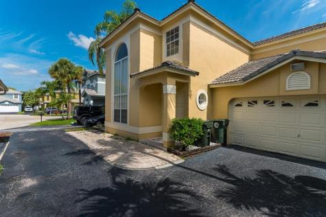 5486 NW 44th Way Coconut Creek FL 33073