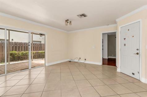 5486 NW 44th Way Coconut Creek FL 33073