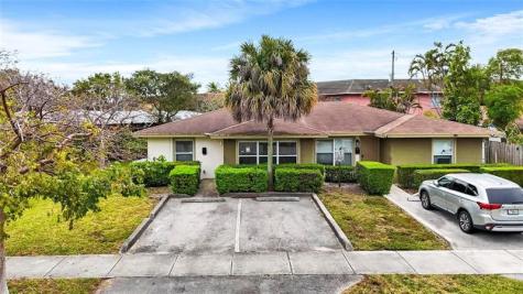 330 SW Avondale Drive Unit 2 Pompano Beach FL 33060