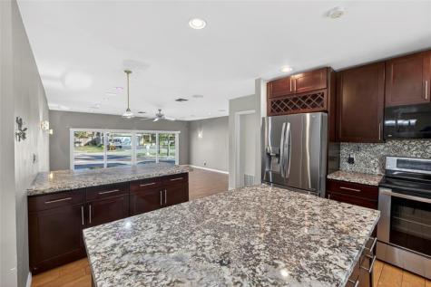 6847 NW 27th Way Fort Lauderdale FL 33309