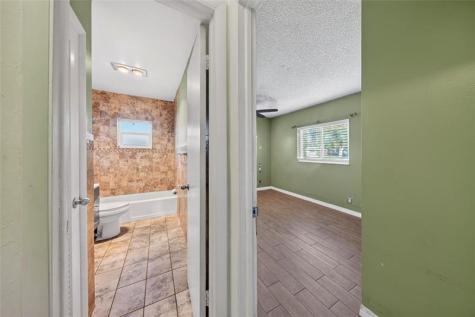 6847 NW 27th Way Fort Lauderdale FL 33309